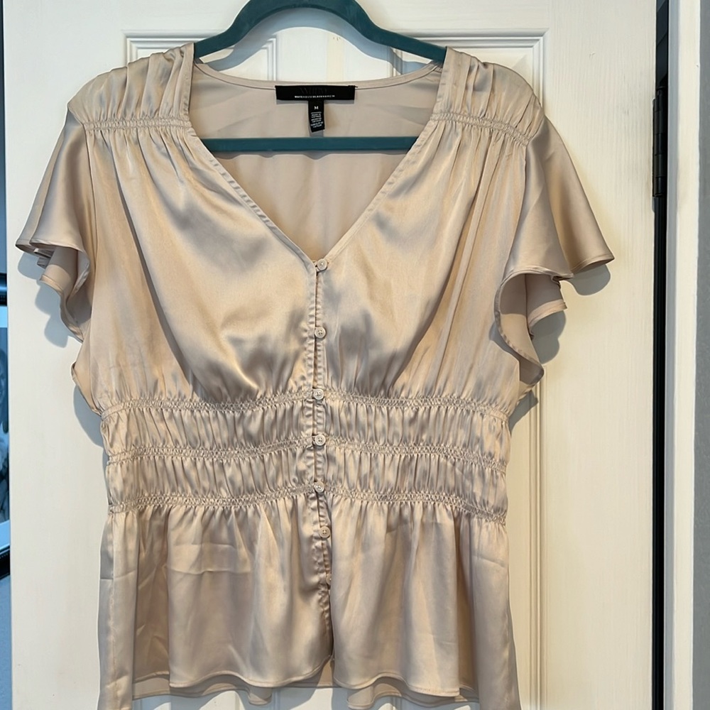 ❤️White House Black Market Short Sleeve Blouse - Size M